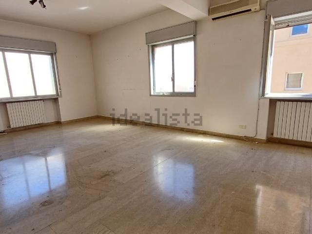 Appartamento in vendita a Caltagirone, Catania