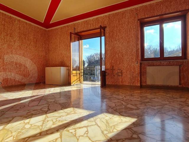 Appartamento in vendita a Santopadre, Lazio