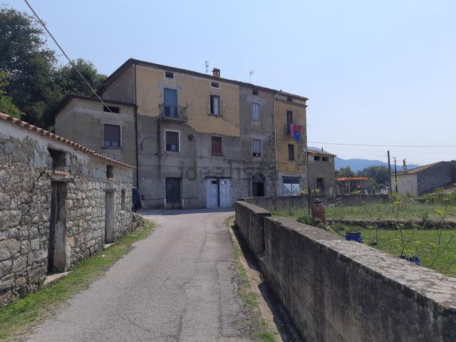 Appartamento in vendita a Moio Della Civitella, Campania