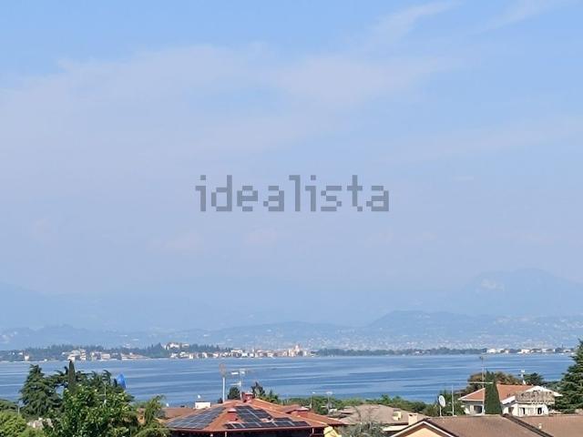 Attico in vendita a Desenzano Del Garda, Lombardia