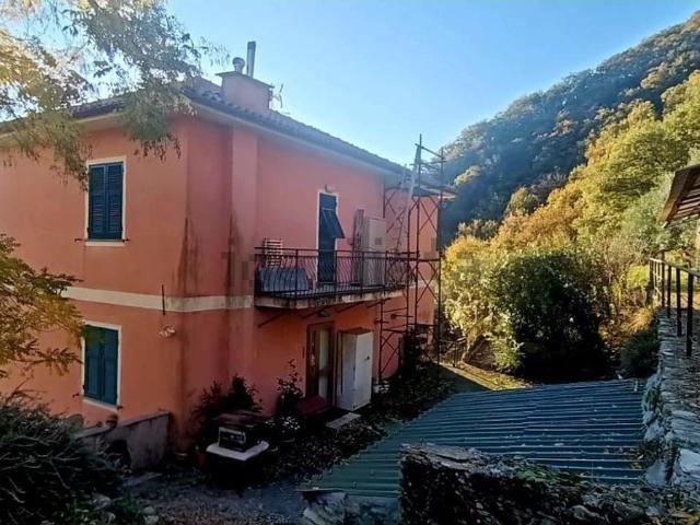 Appartamento in vendita a Davagna, Liguria