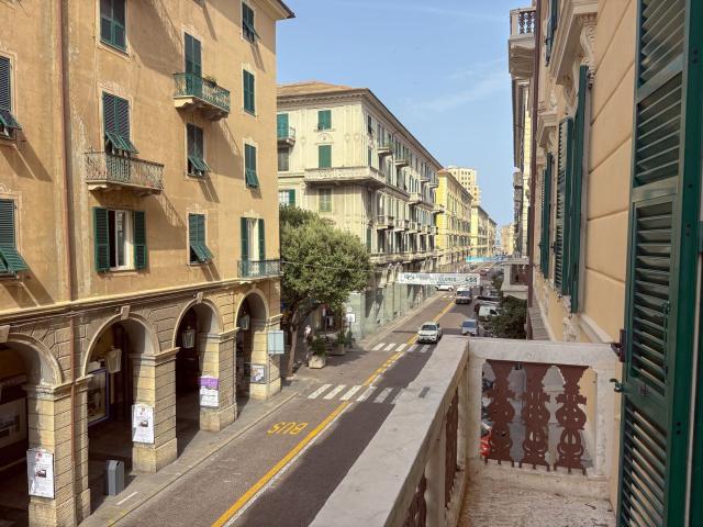 Appartamento in vendita a Oltreletimbro, Albisola Capo