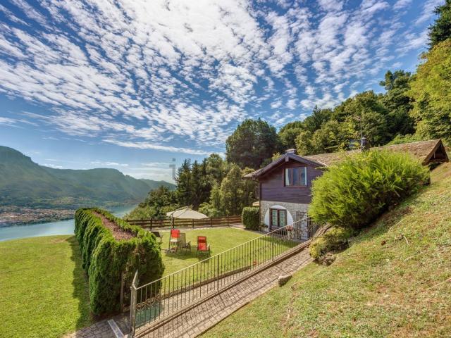 Appartamento in vendita a Bellagio, Lombardia