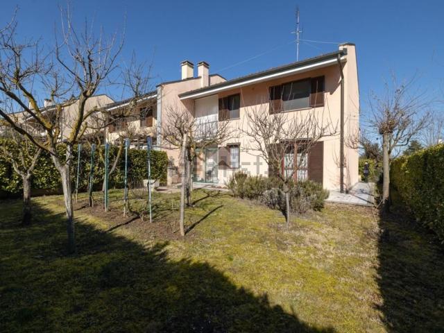 Appartamento in vendita a Roaschia, Piemonte