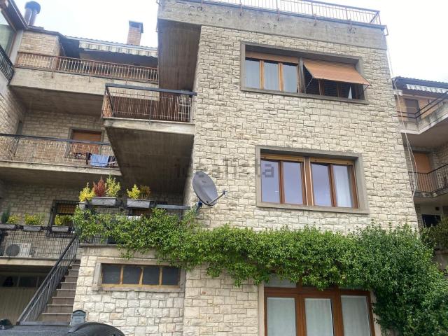 Appartamento in vendita a Assisi, Umbria
