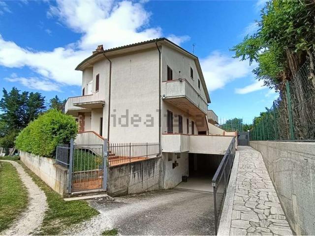 Appartamento in vendita a Guardea, Umbria