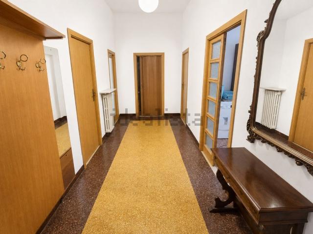 Attico in vendita a Centro Storico, Marche