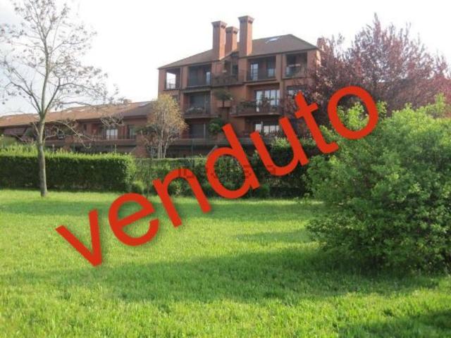 Appartamento in vendita a Lainate, Lombardia