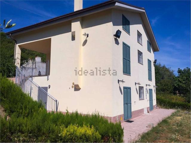 Appartamento in vendita a Serramonacesca, Abruzzo