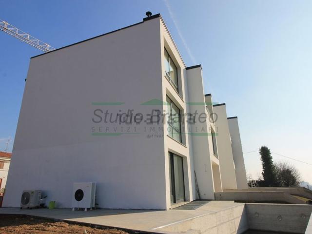 Appartamento in vendita a Arosio, Lombardia