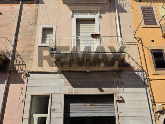 Appartamento in vendita a Cappuccini, Ragusa