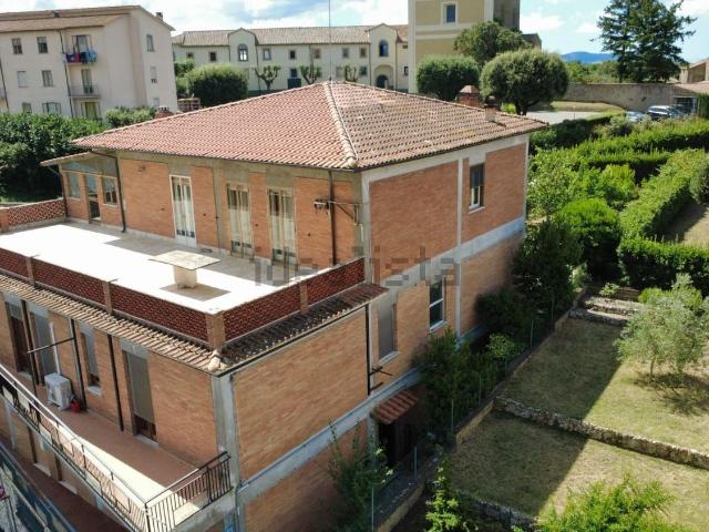 Appartamento in vendita a Farnese, Viterbo