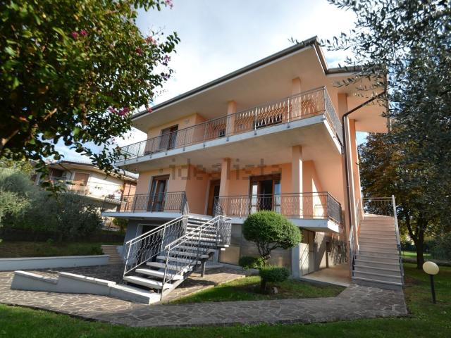 Appartamento in vendita a Sandrà, Castelnuovo del Garda