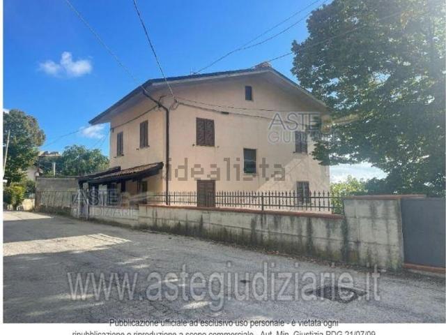 Appartamento in vendita a Campli, Abruzzo