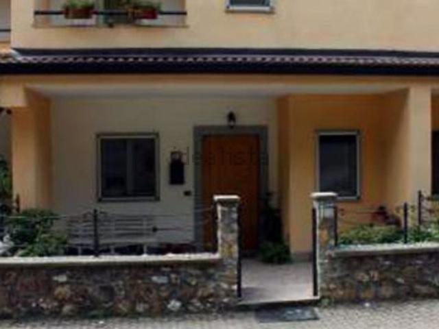 Appartamento in vendita a Macchia, Spezzano Piccolo