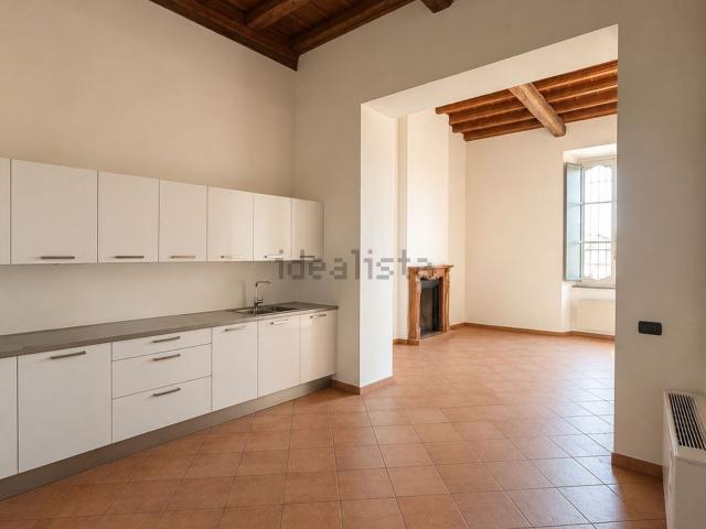 Appartamento in vendita a Cava Manara, Lombardia
