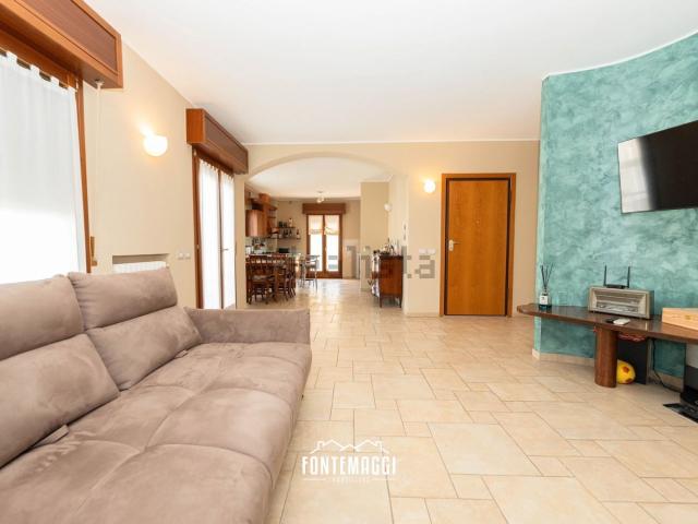 Appartamento in vendita a Colli al Metauro, Marche
