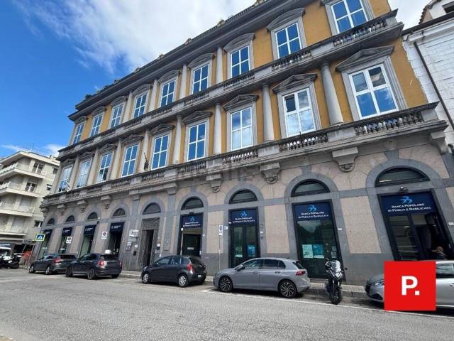 Appartamento in vendita a Centro Storico, Caserta