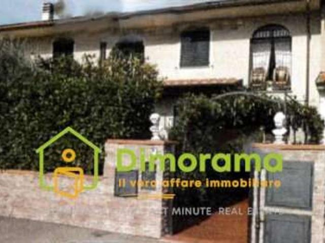 Appartamento in vendita a Agliana, Toscana