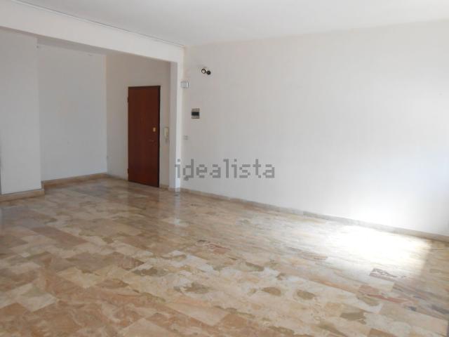Appartamento in vendita a Calabria, Reggio Calabria
