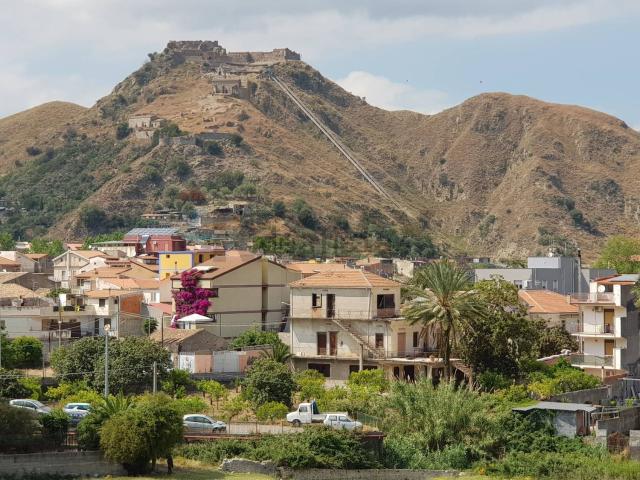 Appartamento in vendita a Calatabiano, Sicilia