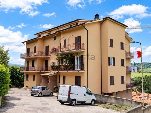 Appartamento in vendita a Camerino, Macerata