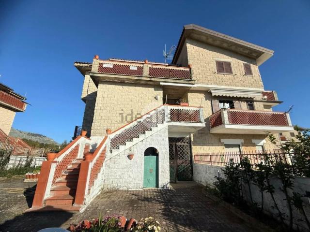 Appartamento in vendita a Centro Storico, Calabria