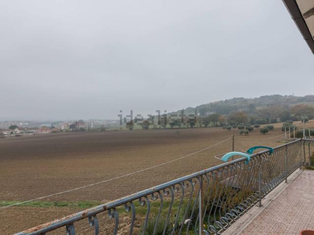 Appartamento in vendita a Vergini, Macerata
