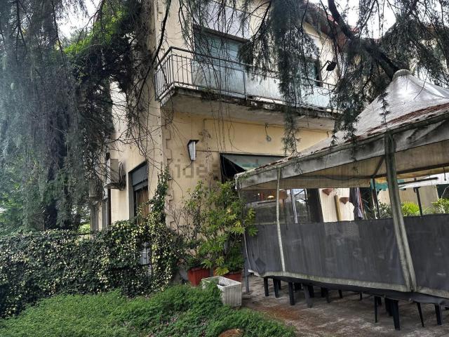 Appartamento in vendita a Peveranza, Cairate
