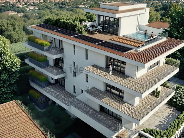 Attico in vendita a Desenzano Del Garda, Lombardia