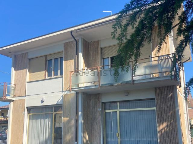 Appartamento in vendita a Quartiere Rubicone, Cesena