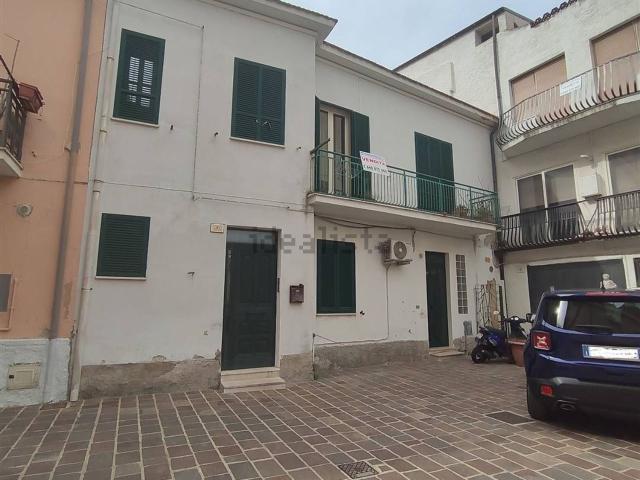 Appartamento in vendita a Ortona, Abruzzo