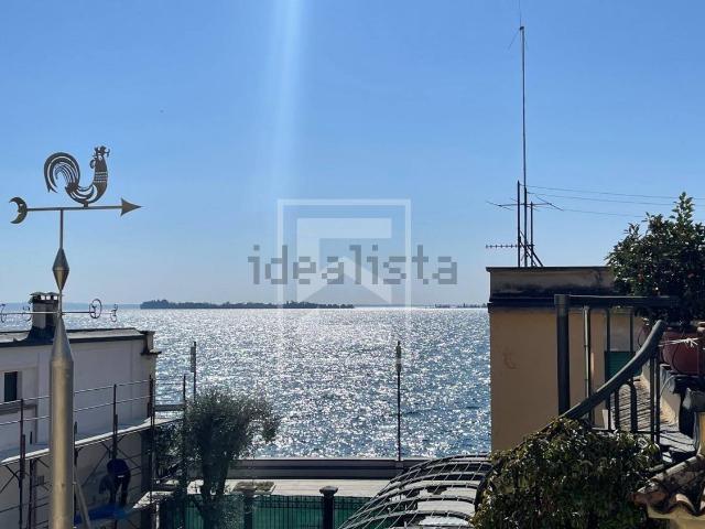 Appartamento in vendita a Comunità Montana Parco Alto Garda bresciano, Gardone Riviera