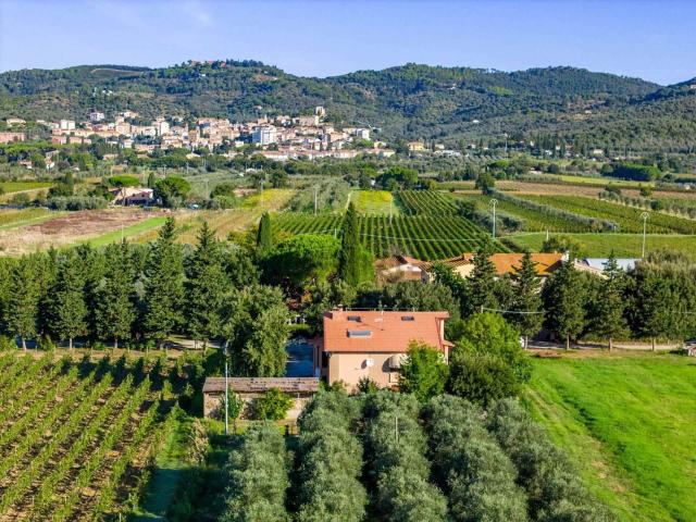 Appartamento in vendita a Suvereto, Toscana
