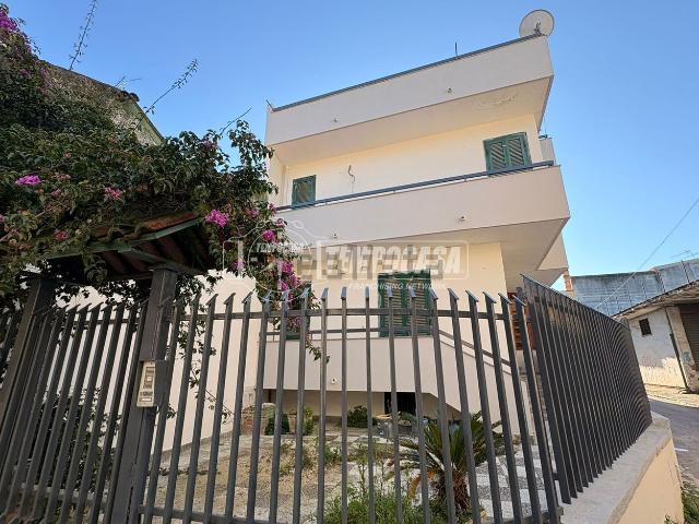 Appartamento in vendita a Teverola, Campania