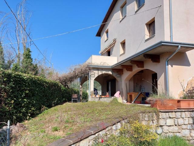 Appartamento in vendita a Cellatica, Lombardia