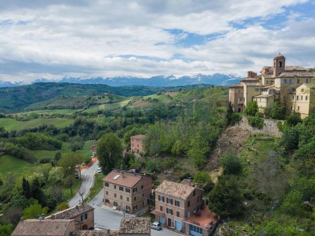 Appartamento in vendita a Marche, Macerata