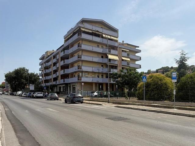 Attico in vendita a Montesilvano, Abruzzo