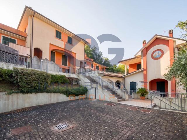Appartamento in vendita a Panoramica, Mombaroccio