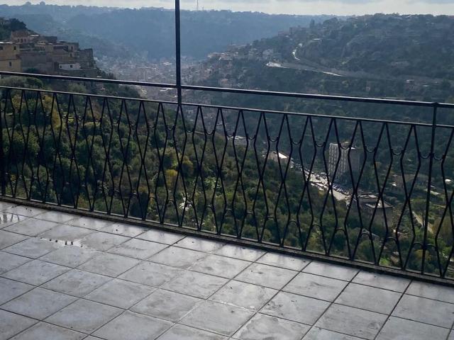 Attico in vendita a Modica Alta, Marina Di Modica
