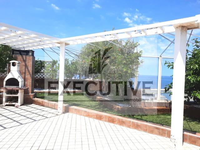 Attico in vendita a Fesca, Bari