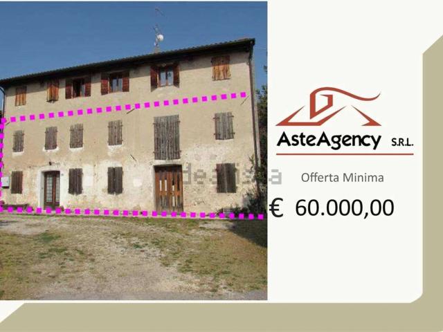 Appartamento in vendita a Colle Umberto, Veneto