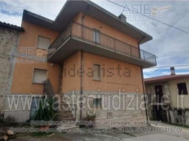 Appartamento in vendita a Valle Castellana, Abruzzo