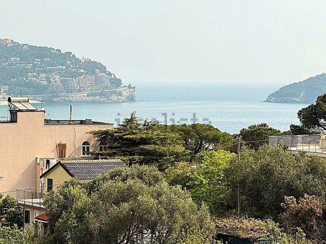 Appartamento in vendita a Spotorno, Liguria
