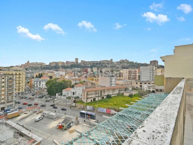 Attico in vendita a San Benedetto, Cagliari