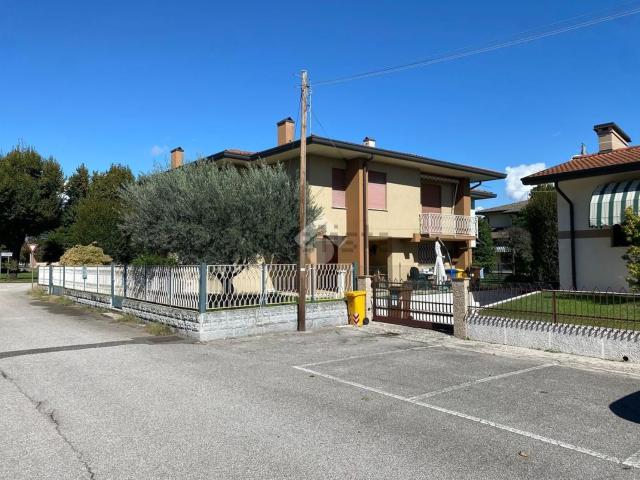 Appartamento in vendita a Castelfranco Veneto, Veneto