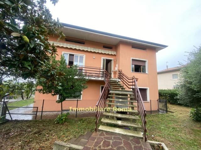 Appartamento in vendita a Viali, Marche