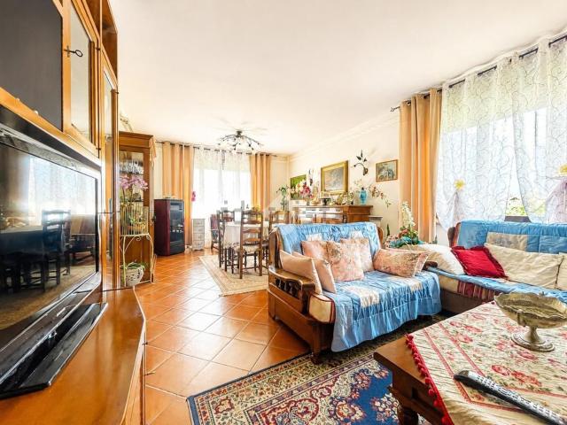 Appartamento in vendita a Dubino, Lombardia