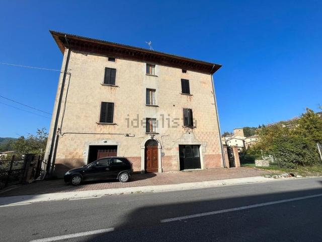 Appartamento in vendita a Scheggia, Perugia