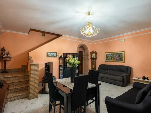 Appartamento in vendita a Canepina, Lazio